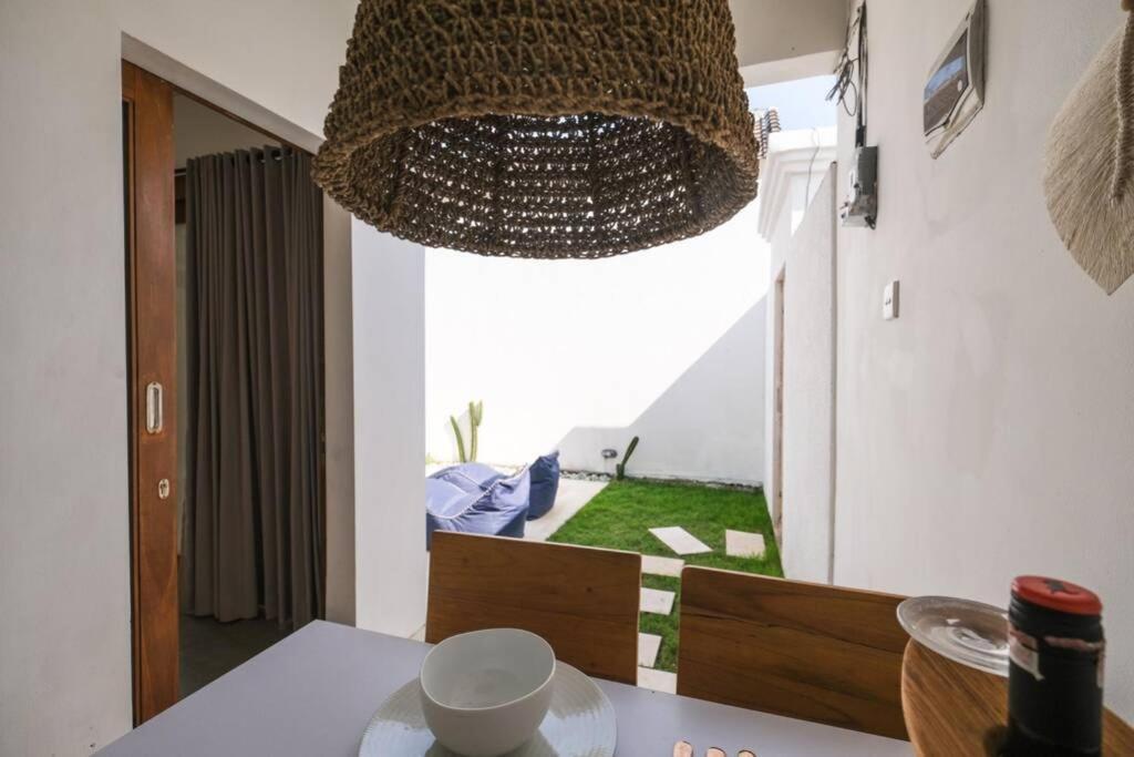 Kiki Village Bathtub Canggu Extérieur photo